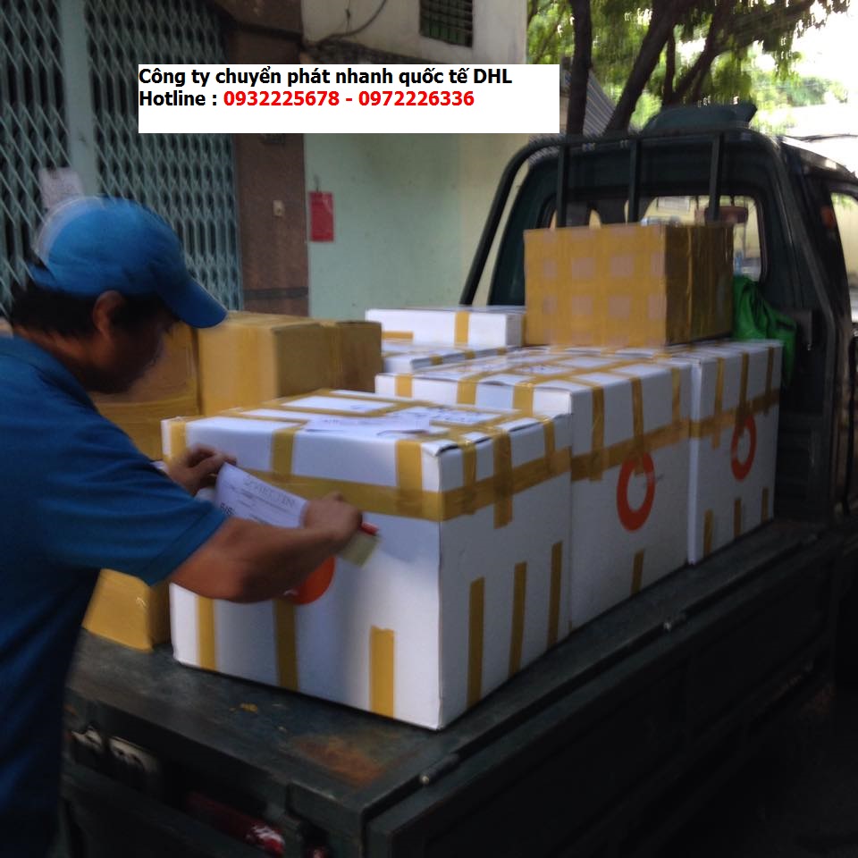 Nhận gửi đồ từ Việt Nam sang Singapore | Dịch vụ GIẢM 30% DHL